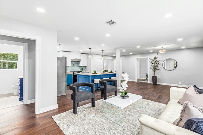 Foto del edificio - 9313 Livernois Rd