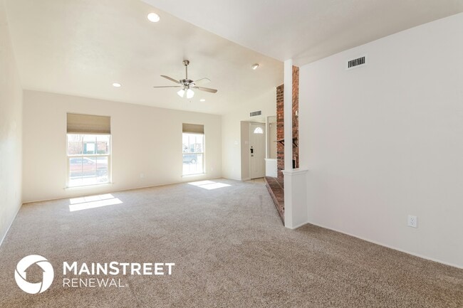 Building Photo - 713 Arbor Downs Dr