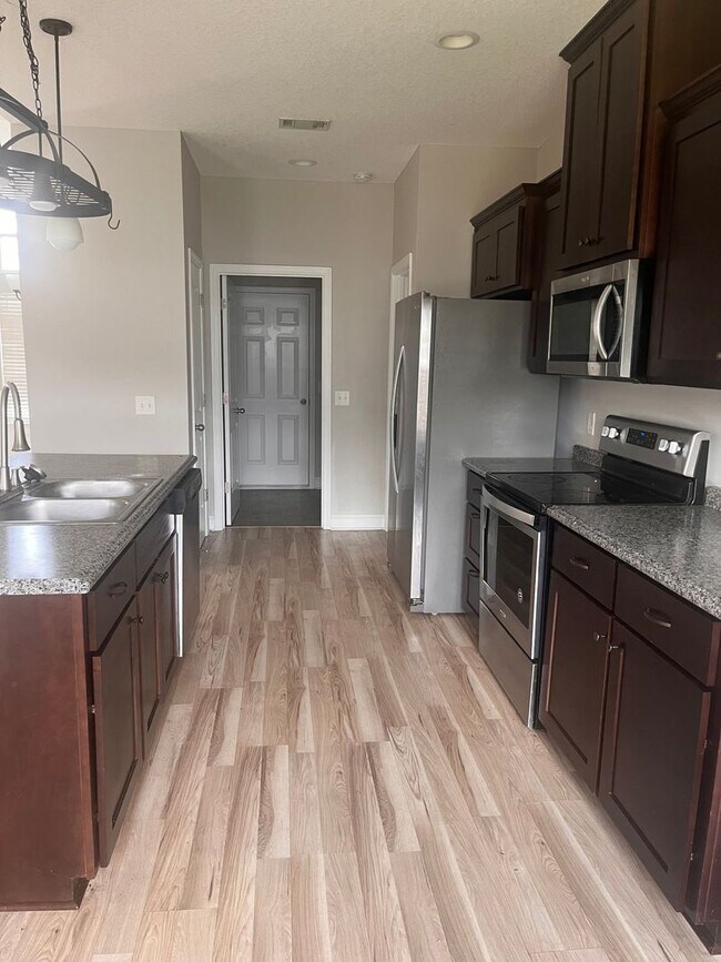 Building Photo - 128 Brasher Dr