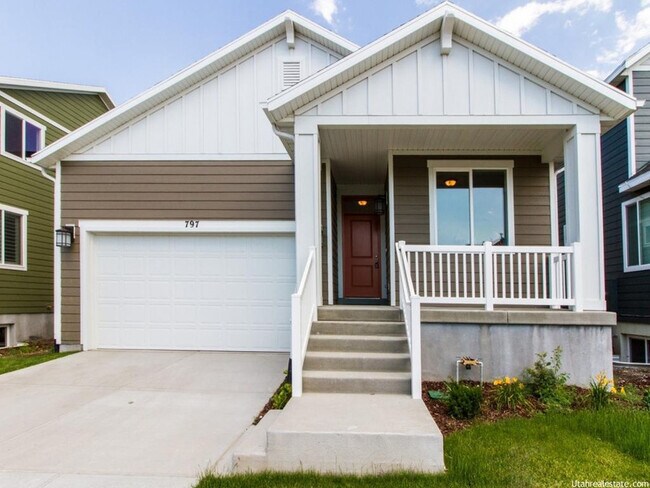 Photo - 797 Tamsin Ct House