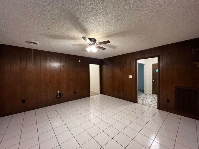 Building Photo - 4740 US-70