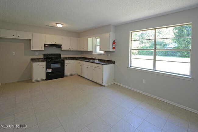 Foto del edificio - 5108 Gray Dr