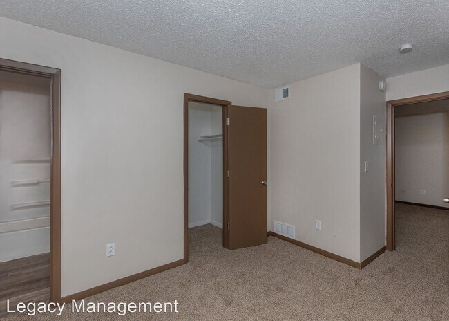 Foto del edificio - 3540 N Main St