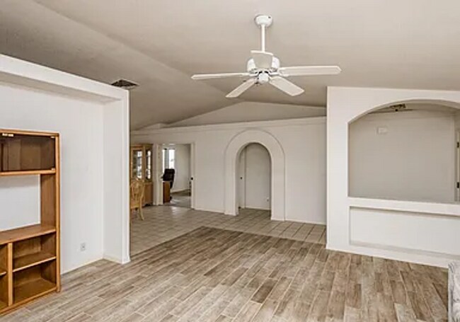 Foto del edificio - South Side 3 Bedroom Home-Rent Now REDUCED