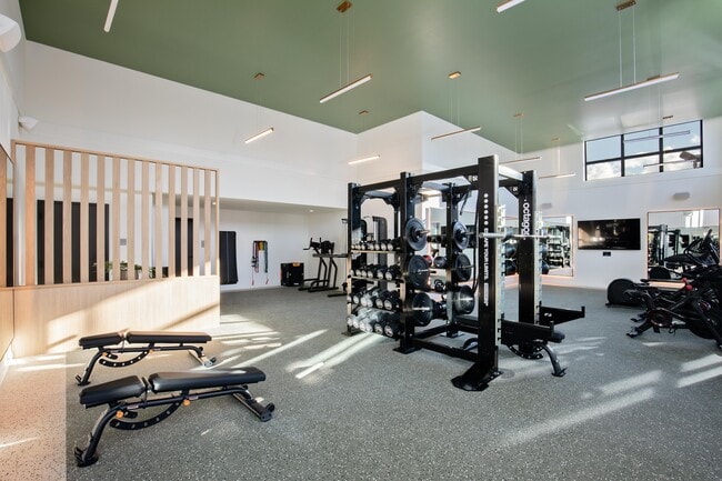 Building Photo - Alta Norra