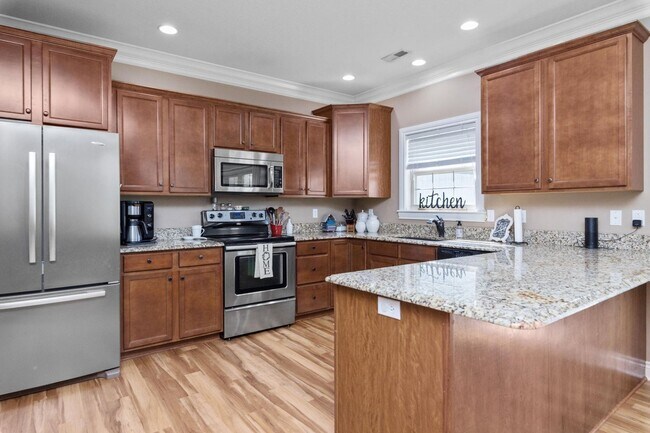 Foto del edificio - Single Family Home - Available For Rent!