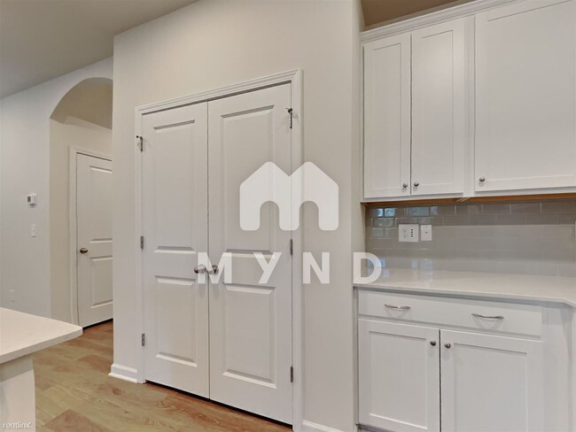 Foto del edificio - 3 br, 2.5 bath Townhome - 121 Eagle Chase Dr