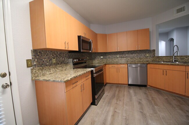 Foto del edificio - 170 SW Peacock Blvd
