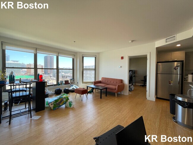 Building Photo - 40 Malvern St