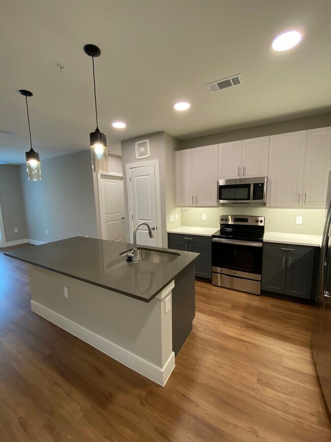 Photo - 948 Narwhal Dr Apartment