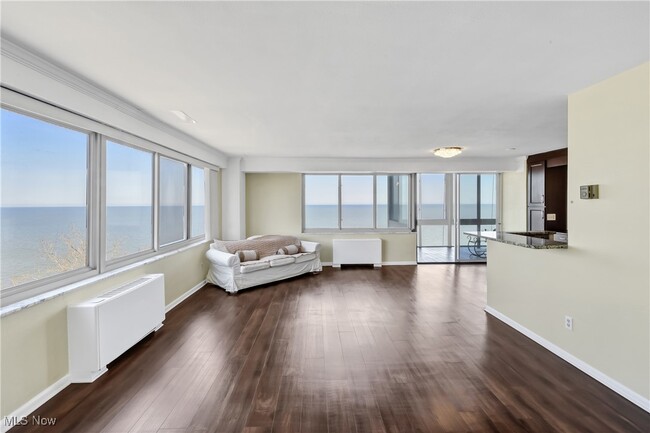 Foto del edificio - 12520 Edgewater Dr