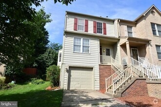 Building Photo - 7919 Blue Gray Cir