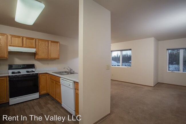 Building Photo - 201 E Kalli Cir