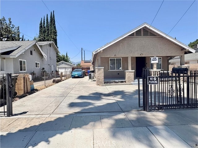 Building Photo - 1360 Poplar St
