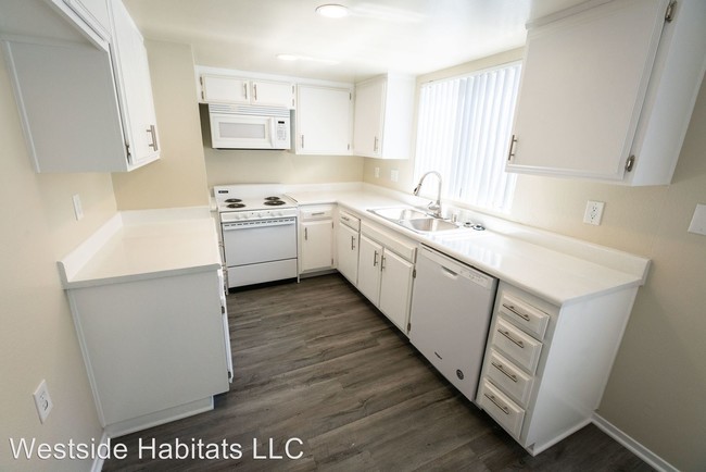 Foto del edificio - 24857 Walnut St