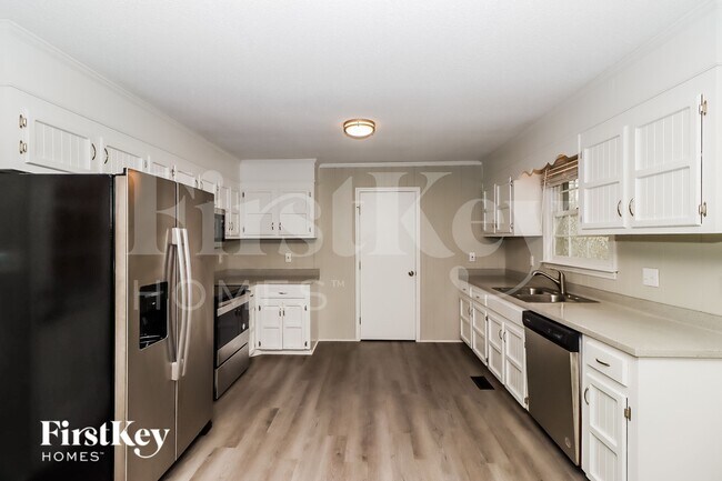 Foto del edificio - 4842 Greenwood Dr