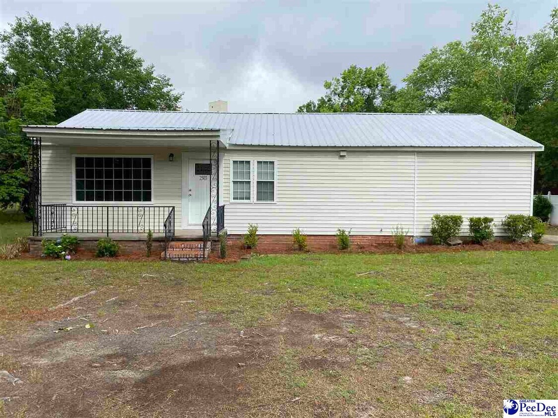Foto principal - 2503 S Vance Dr