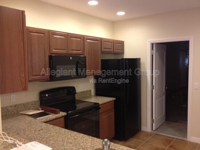 Foto del edificio - 2300 Aloha Bay Ct