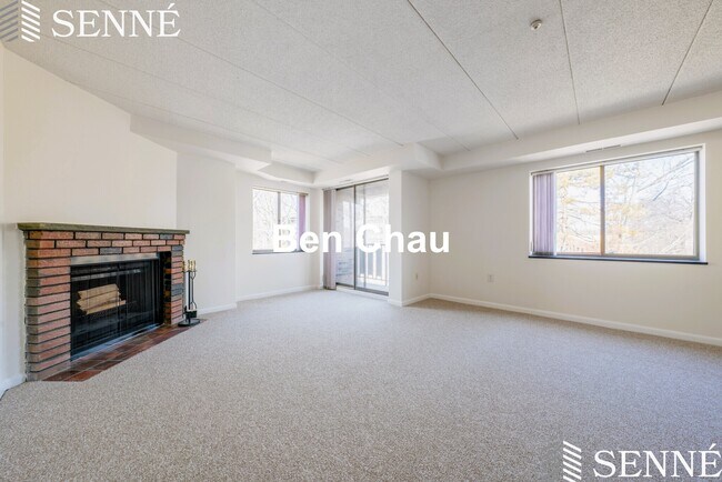 Building Photo - 40 Gibson St