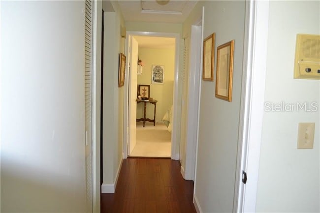 Building Photo - 921 Gainesway Dr