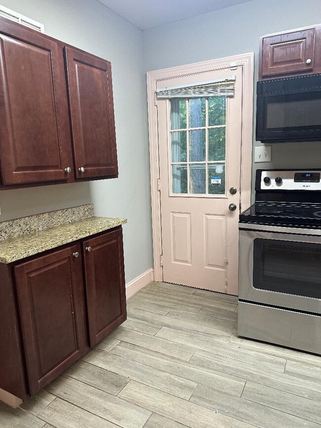 Photo - 1517 N Roxboro St House