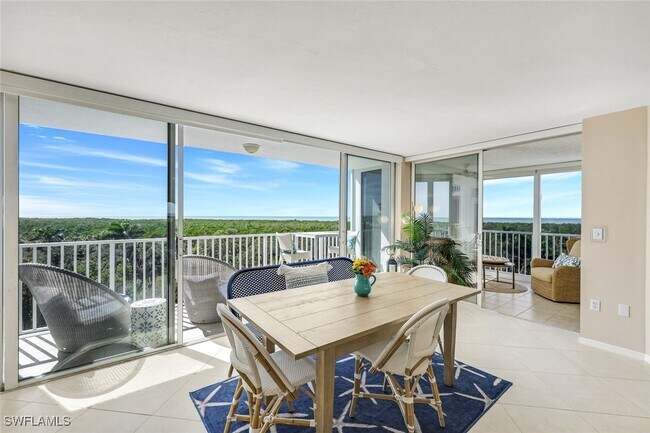 Foto del edificio - 6361 Pelican Bay Blvd