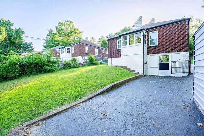 Foto del edificio - 5222 Fletcher St