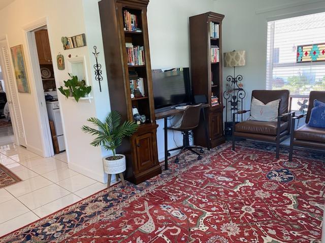 Family room - 3095 Banyan Rd