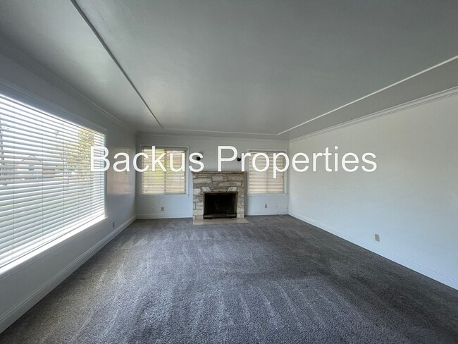 Foto del edificio - Wonderful one level home in South Salinas