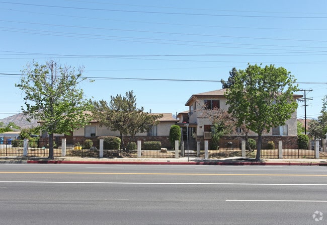 Building Photo - 11700 Glenoaks Blvd