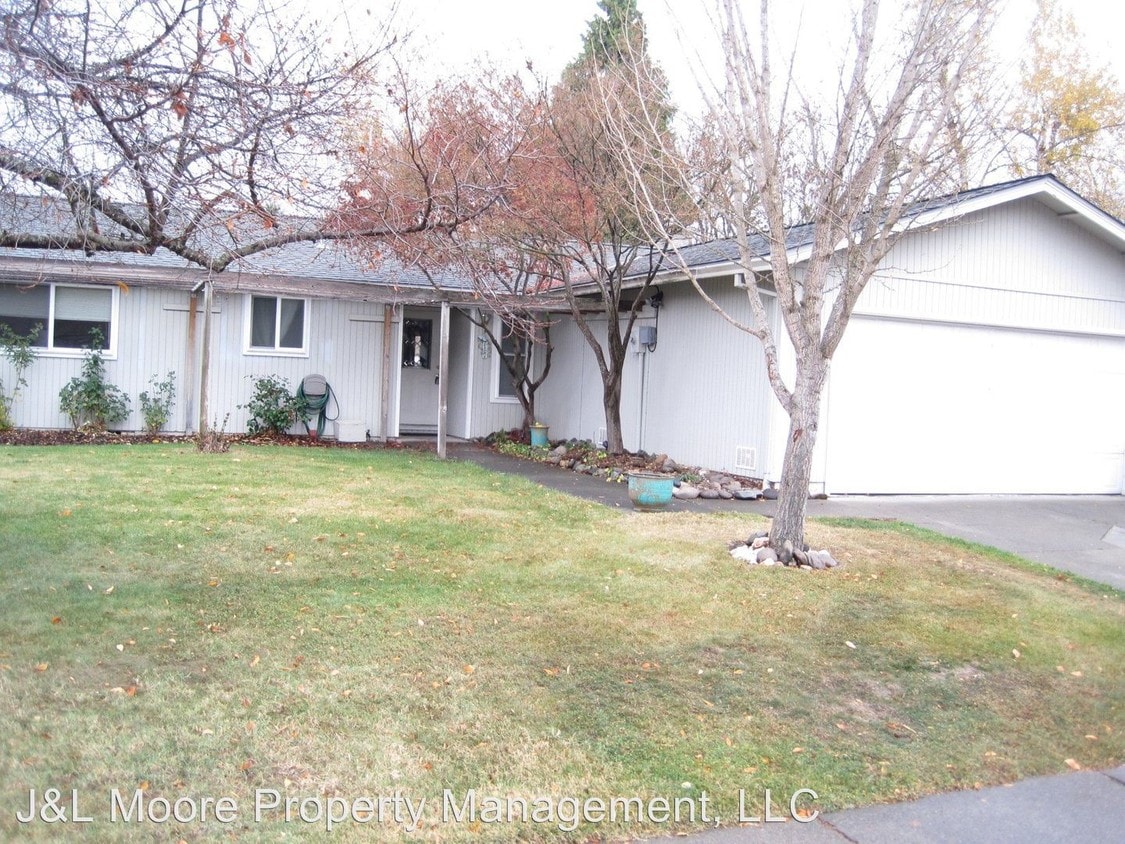 Primary Photo - 3 br, 2 bath House - 561 Palo Verde Way
