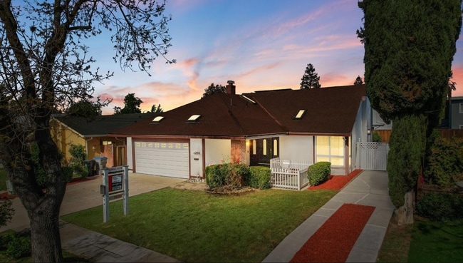 Building Photo - 6258 Camino Verde Dr
