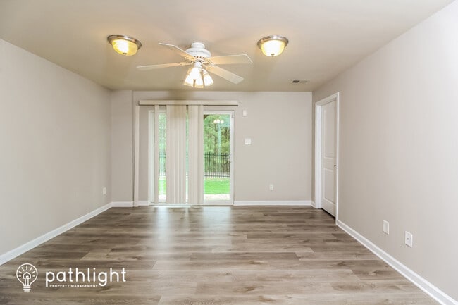 Building Photo - 13355 Diamond Ridge Dr, Midlothian, VA, 23112