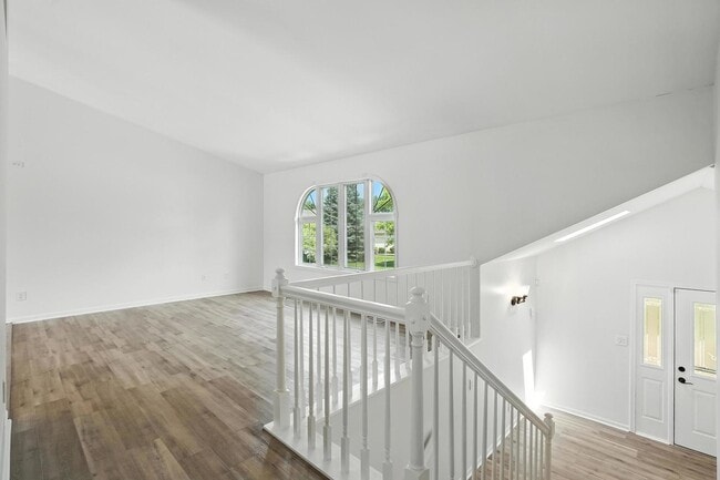 Building Photo - 22 Summerhill Dr