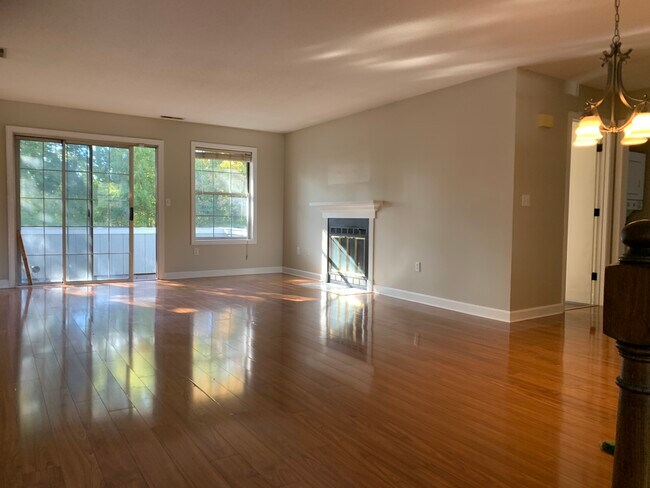 Foto del edificio - 1309 Sunfield Dr