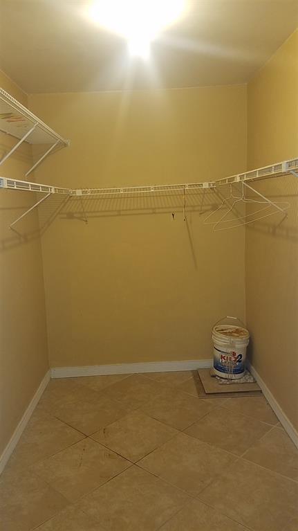Building Photo - 3105 Oakland Shores Dr