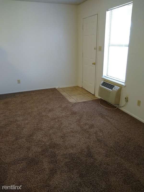 Building Photo - 220 Ridgecrest Dr