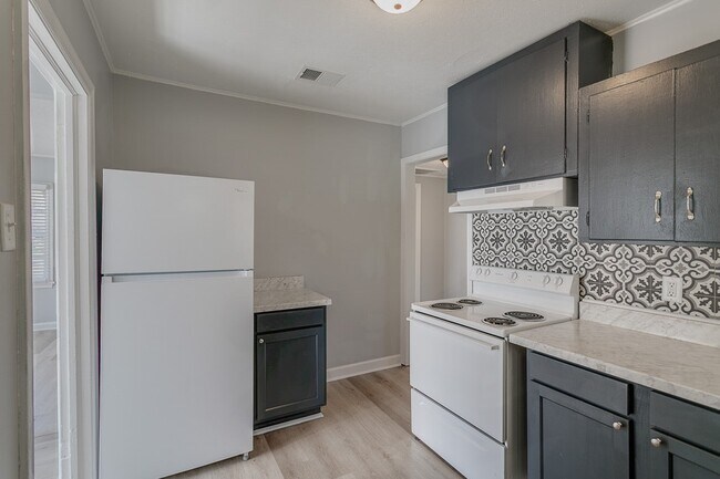 Foto del edificio - 167 Potter Dr