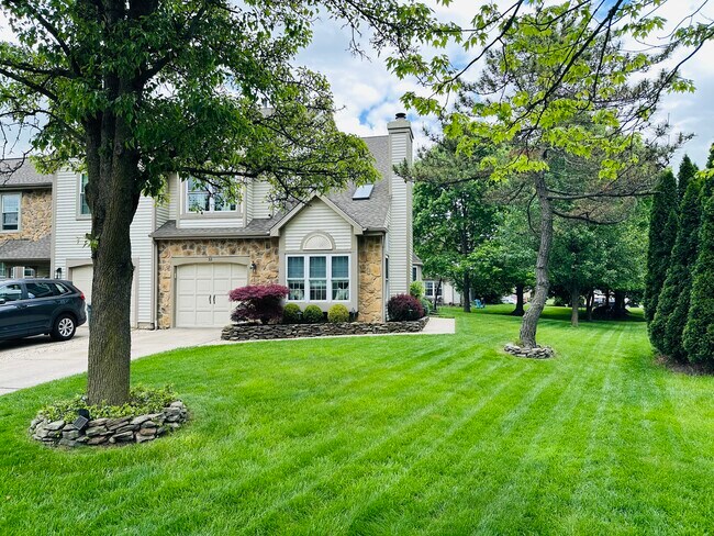 Building Photo - 32 Alderton Ln
