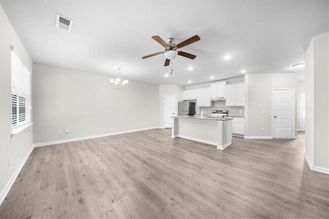 Foto del edificio - 210 Vickery Ln