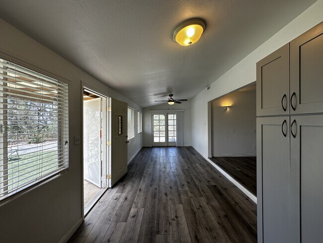 Foto del edificio - 10374 Lake Summit Dr