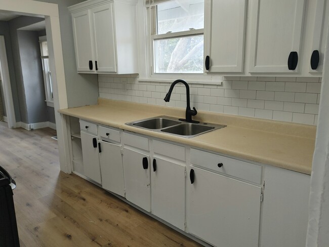 Foto del edificio - 5401 Highland Ave