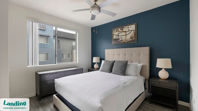 Foto del edificio - 1811 E Apache Blvd