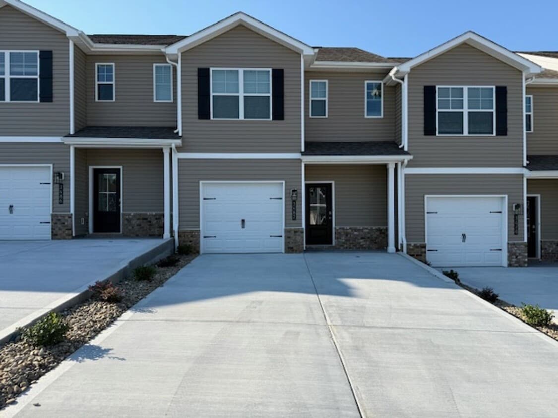 Primary Photo - ?Brand New Townhome – Stylish, Modern & Cl...