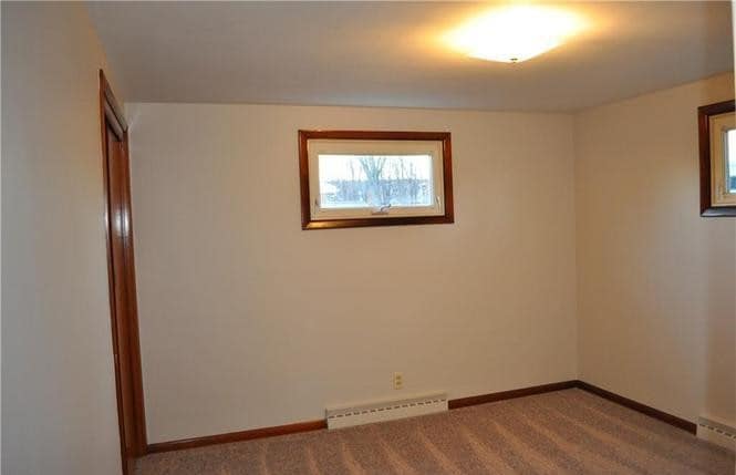 Building Photo - 814 Faircrest St SW