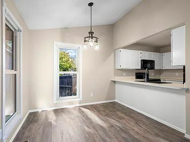 Foto del edificio - 12665 Grove Ct