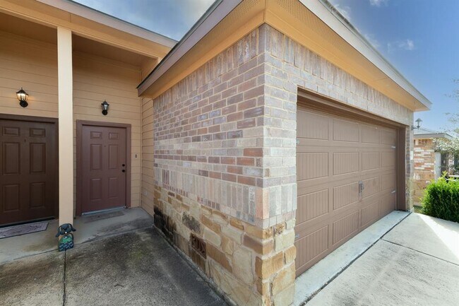 Foto del edificio - 455 Jack Rabbit Ln