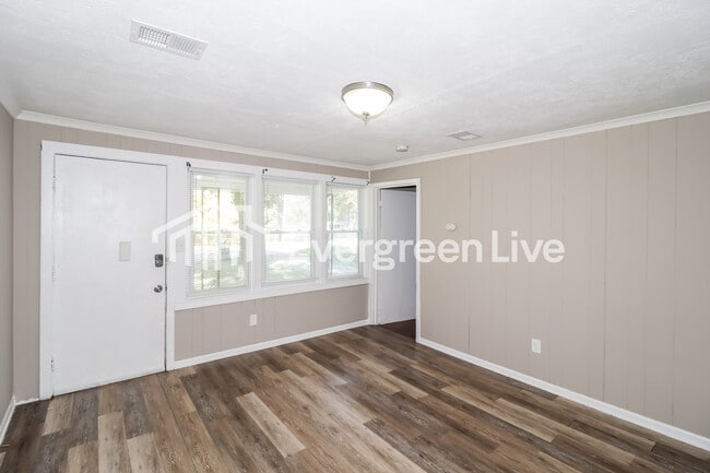 Building Photo - 4033 Clearpool Circle Rd