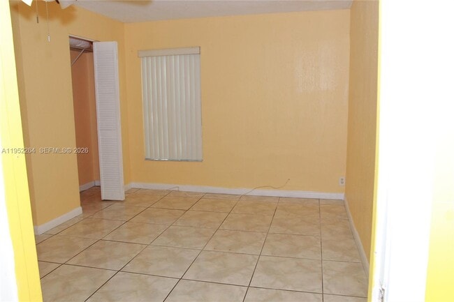 Building Photo - 3458 Capri Dr