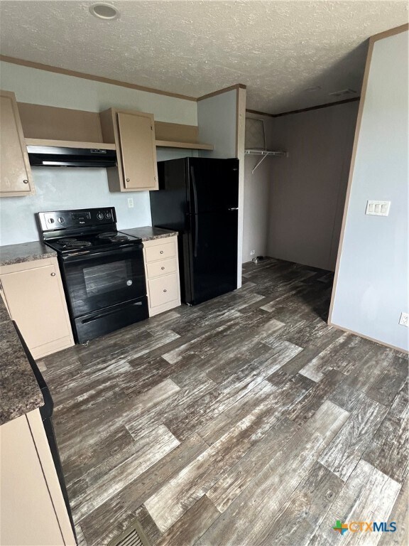 Building Photo - 940 County Rd 3390